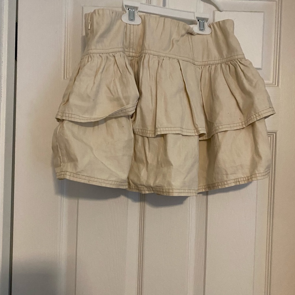American Eagle ruffle skirt